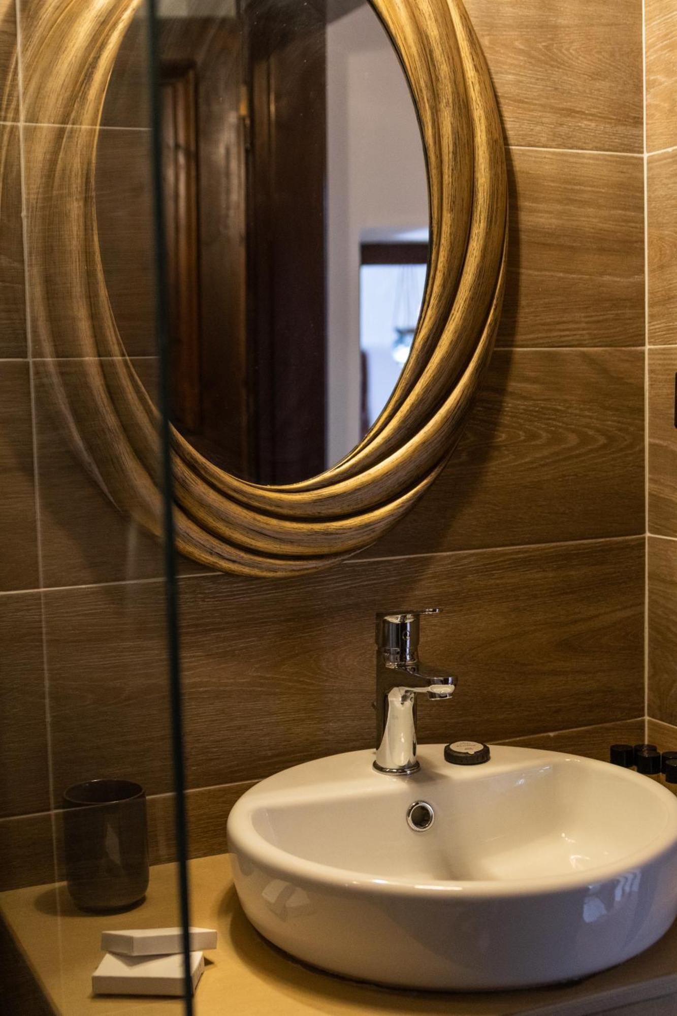 April Luxury Suites (Adults Only) Rhodes City Room photo